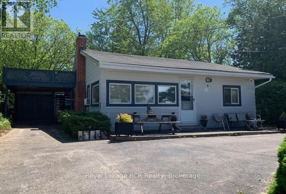 9 Lakeshore Boulevard S, South Bruce Peninsula, Ontario  N0H 2G0 - Photo 3 - X12442153