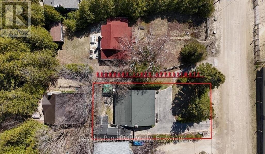 9 Lakeshore Boulevard S, South Bruce Peninsula, Ontario  N0H 2G0 - Photo 36 - X12442153