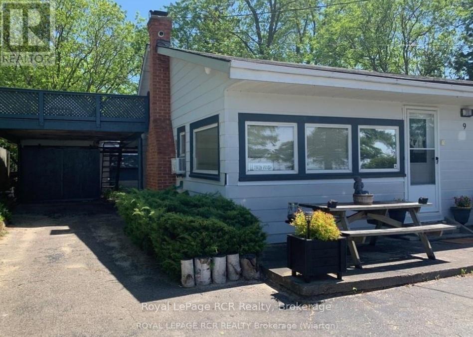 9 Lakeshore Boulevard S, South Bruce Peninsula, Ontario  N0H 2G0 - Photo 4 - X12442153