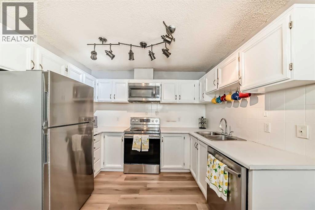 62, 6020 Temple Drive Ne, Calgary, Alberta  T1Y 4R5 - Photo 4 - A2258810