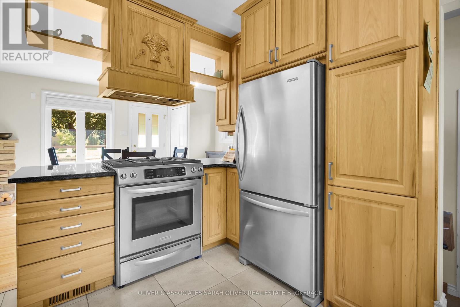 200 Gladman Avenue, London South (South D), Ontario  N6J 1X5 - Photo 12 - X12442148
