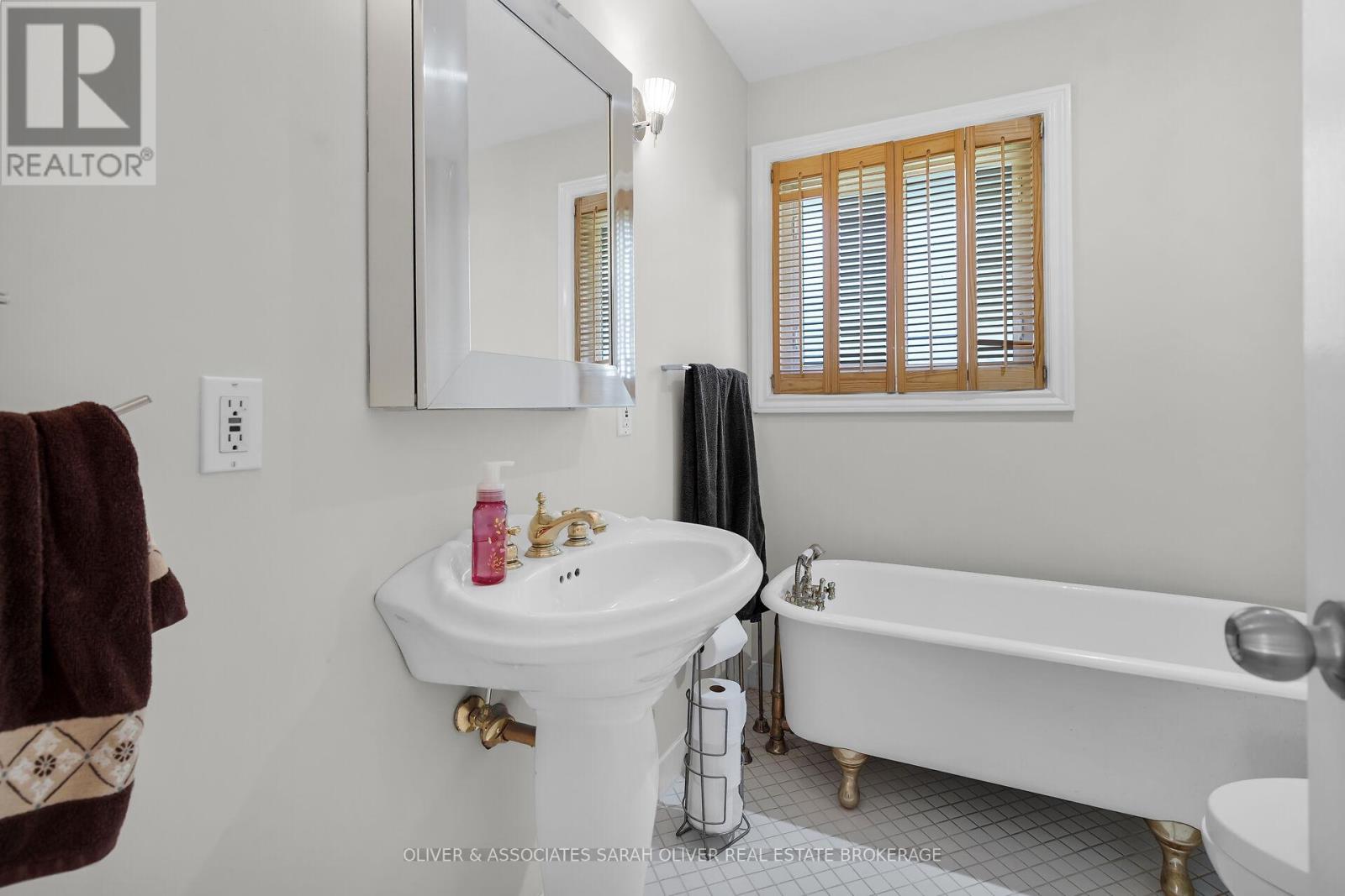 200 Gladman Avenue, London South (South D), Ontario  N6J 1X5 - Photo 20 - X12442148
