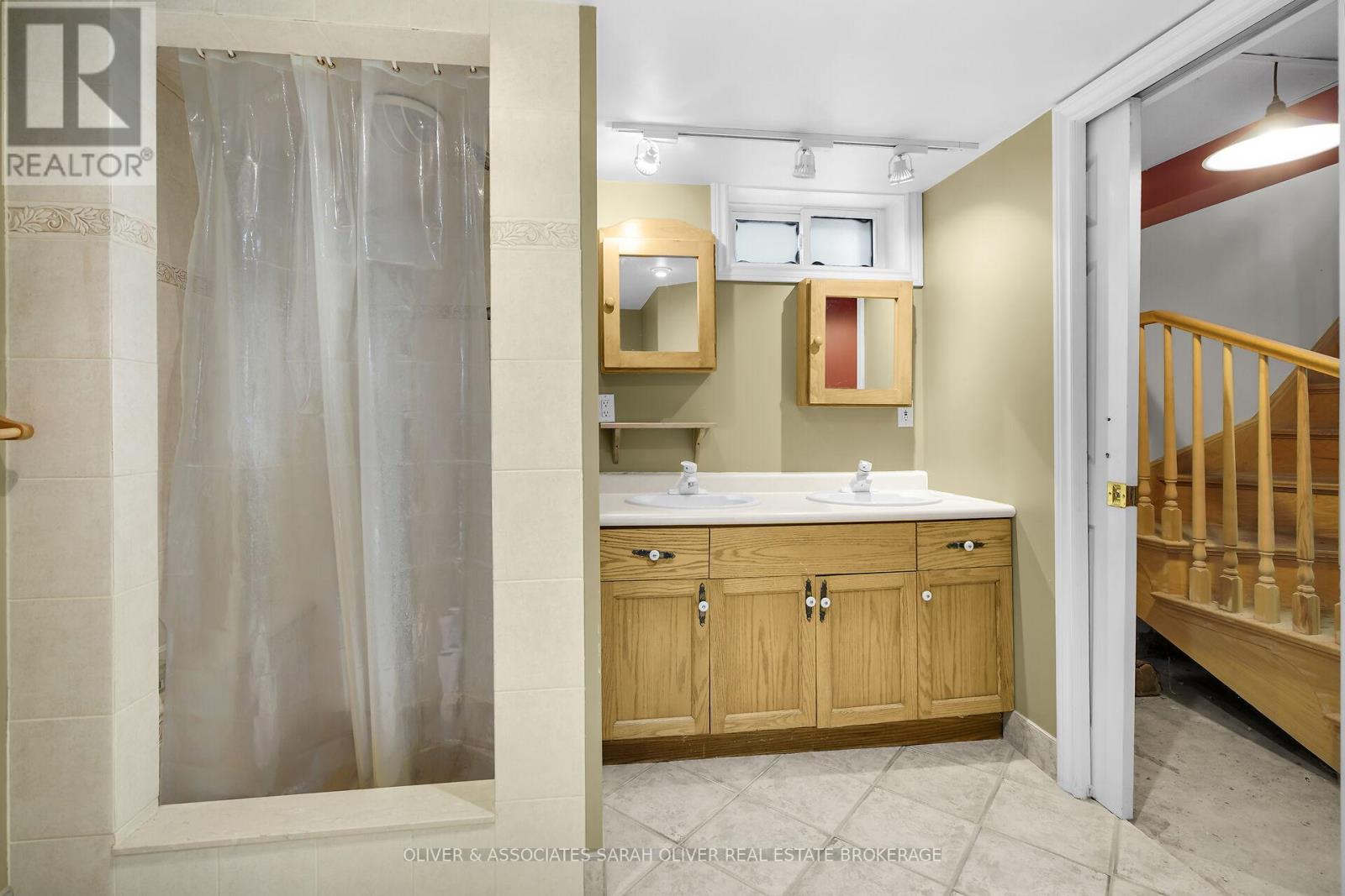 200 Gladman Avenue, London South (South D), Ontario  N6J 1X5 - Photo 29 - X12442148
