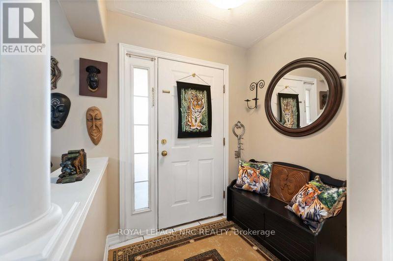 5349 Beaver Valley Way, Niagara Falls, Ontario  L2H 3K4 - Photo 10 - X12322680