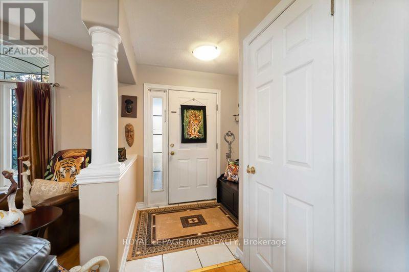 5349 Beaver Valley Way, Niagara Falls, Ontario  L2H 3K4 - Photo 9 - X12322680