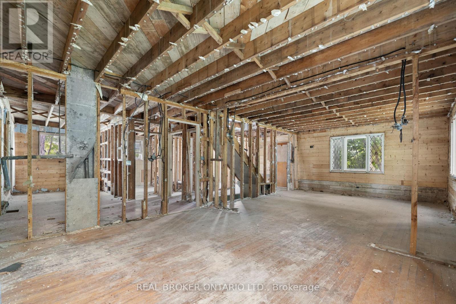 2099 County  20 Road, North Grenville, Ontario  K0G 1T0 - Photo 16 - X12442130
