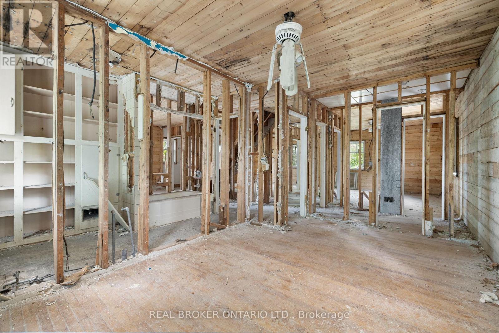 2099 County  20 Road, North Grenville, Ontario  K0G 1T0 - Photo 23 - X12442130