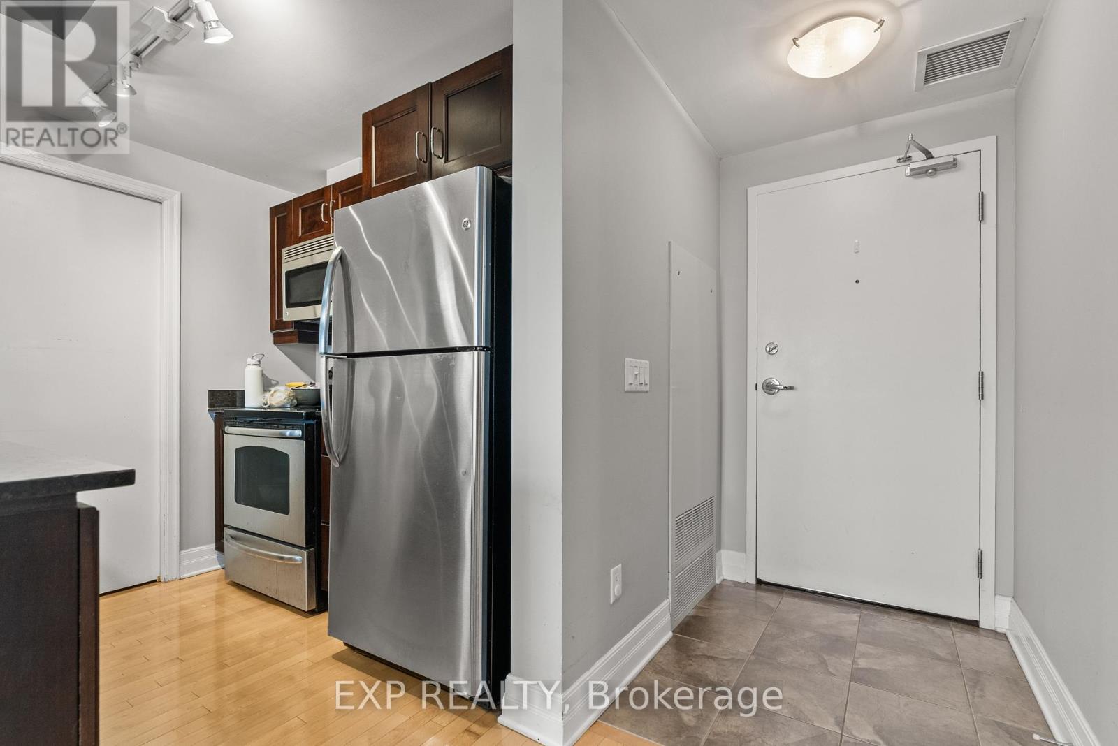 1203 - 75 Cleary Avenue, Ottawa, Ontario  K2A 1R8 - Photo 4 - X12442145