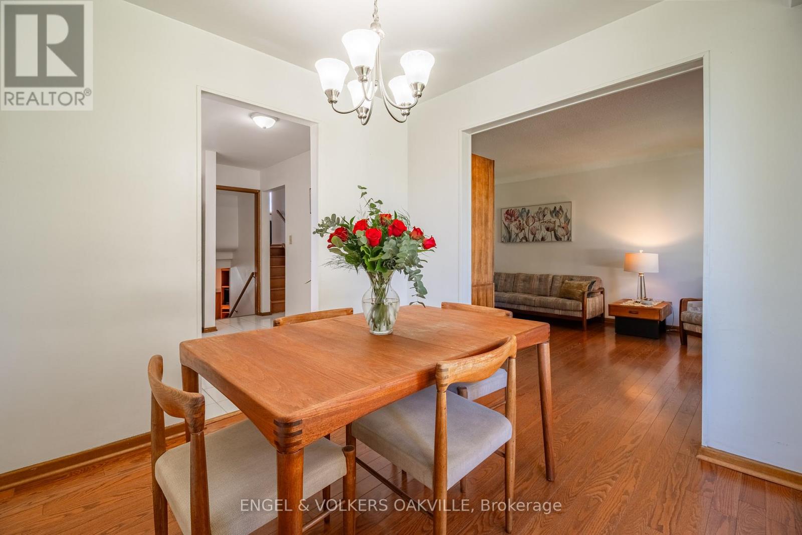 22 Sandy Cove Circle, St. Catharines (Lakeshore), Ontario  L2N 5Z4 - Photo 12 - X12442134