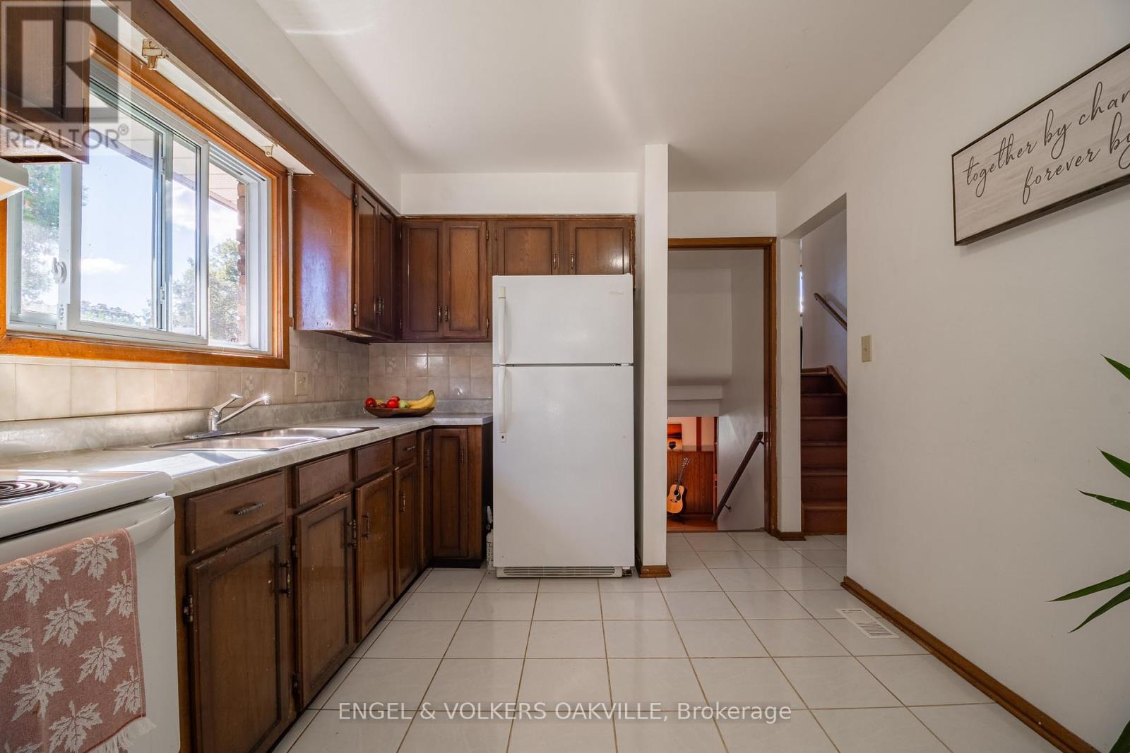 22 Sandy Cove Circle, St. Catharines (Lakeshore), Ontario  L2N 5Z4 - Photo 16 - X12442134