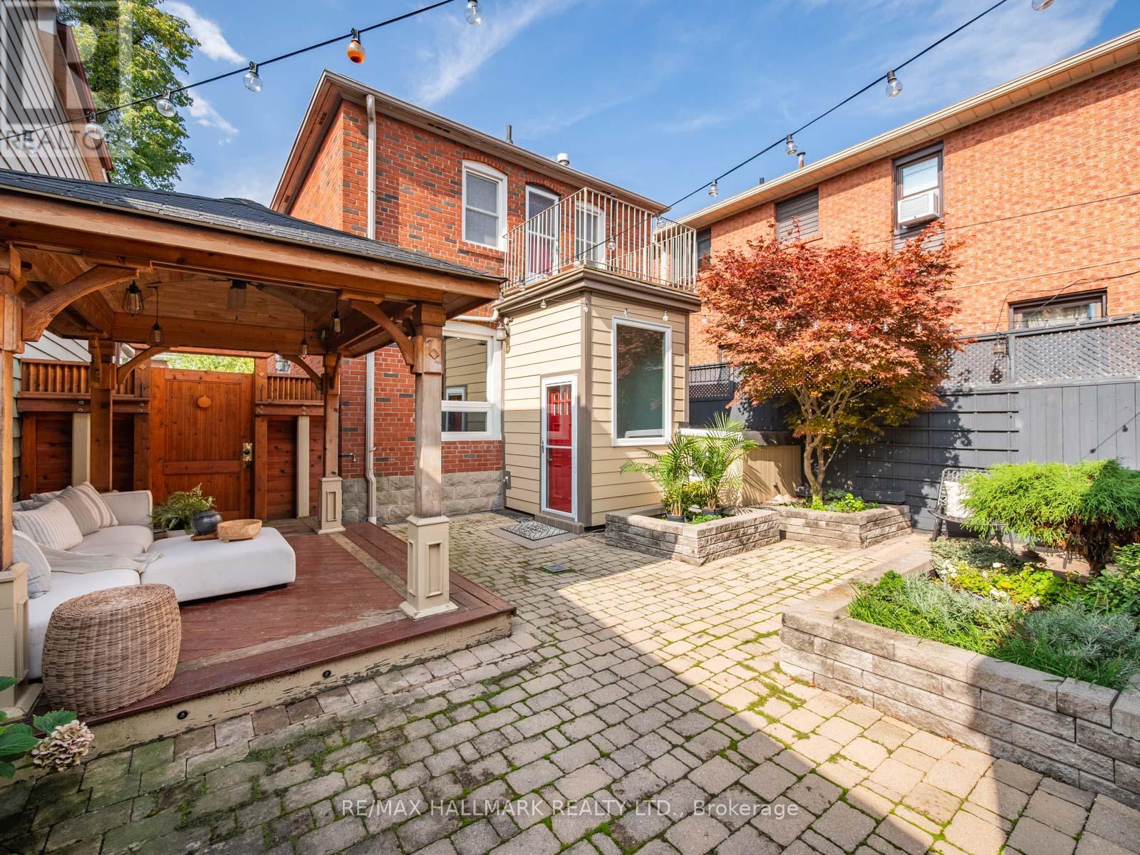 839 Carlaw Avenue, Toronto, Ontario  M4K 3L1 - Photo 35 - E12435237