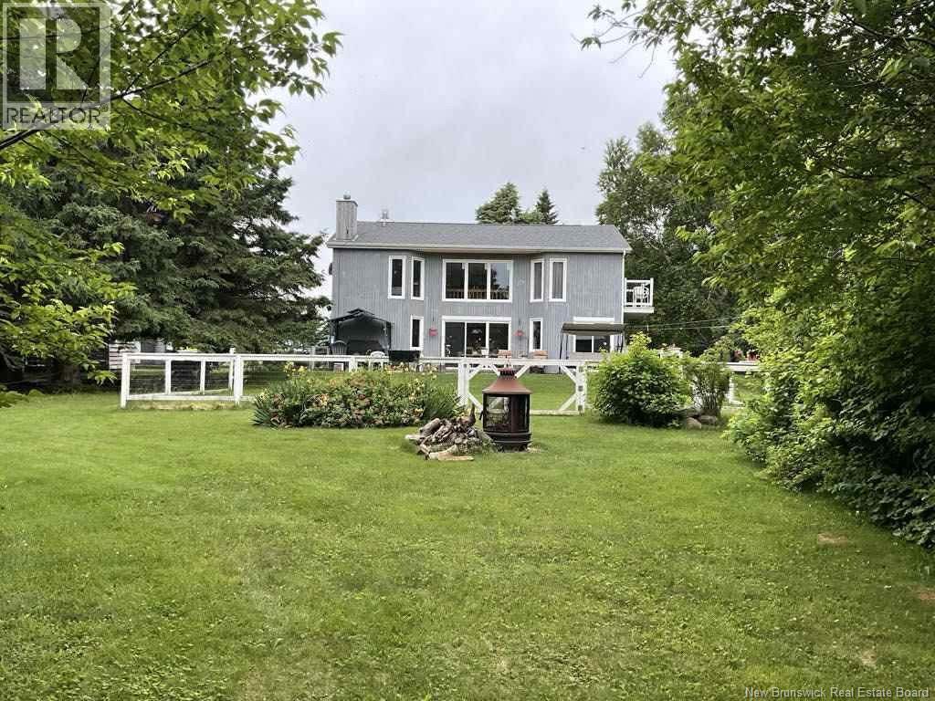158 Route 960, Cape Tormentine, New Brunswick  E4M 2C2 - Photo 1 - NB127359