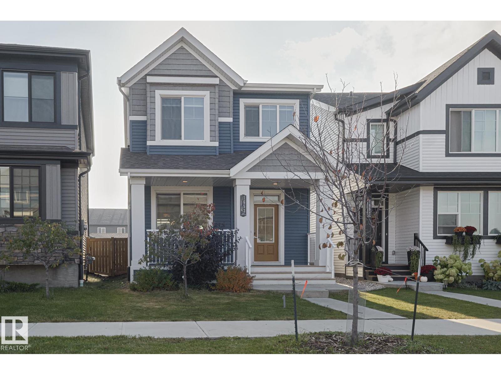 1653 PLUM CIRCLE CI SW, Edmonton, Alberta