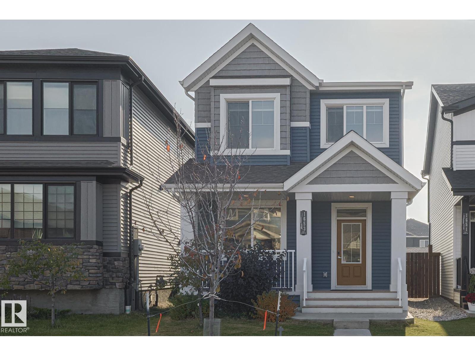 1653 Plum Circle Ci Sw, Edmonton, Alberta  T6X 2Y5 - Photo 3 - E4460602