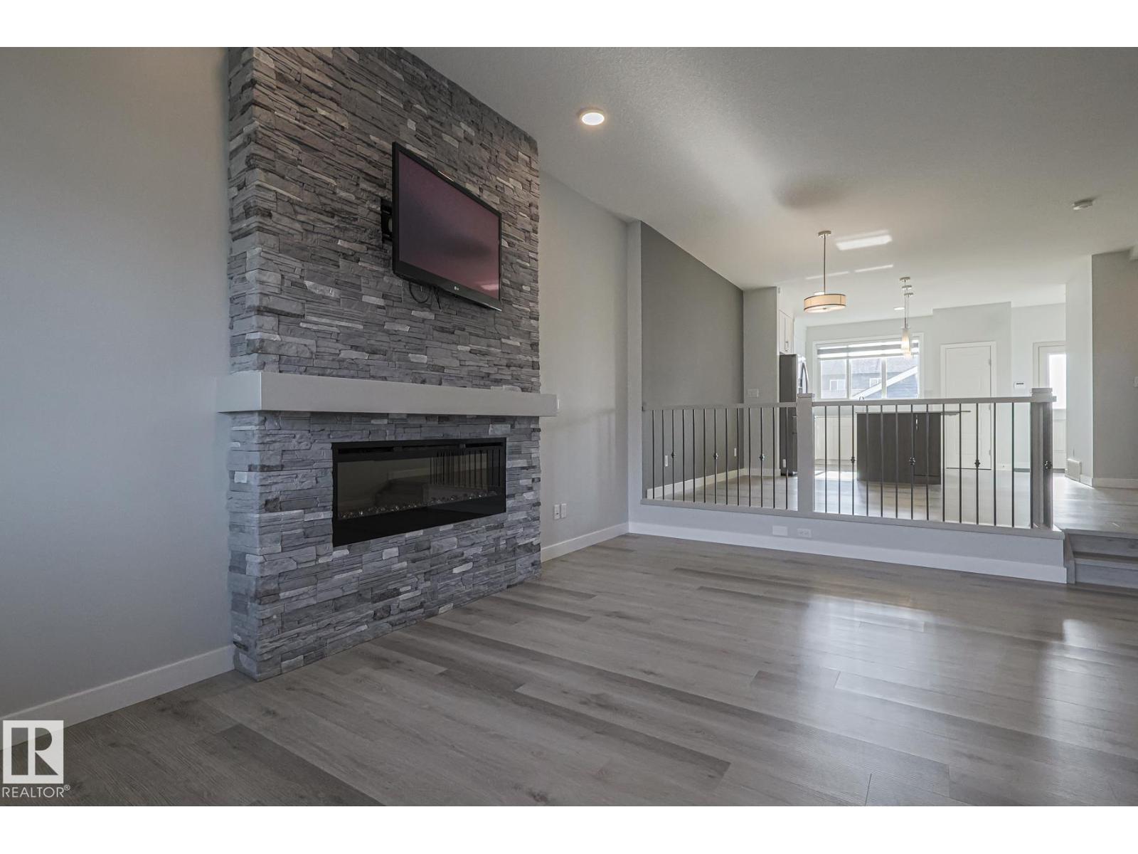 1653 Plum Circle Ci Sw, Edmonton, Alberta  T6X 2Y5 - Photo 9 - E4460602