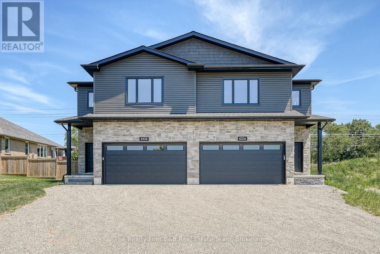 1004 Downing Drive, Woodstock, Ontario  N4T 0K4 - Photo 2 - X12439309