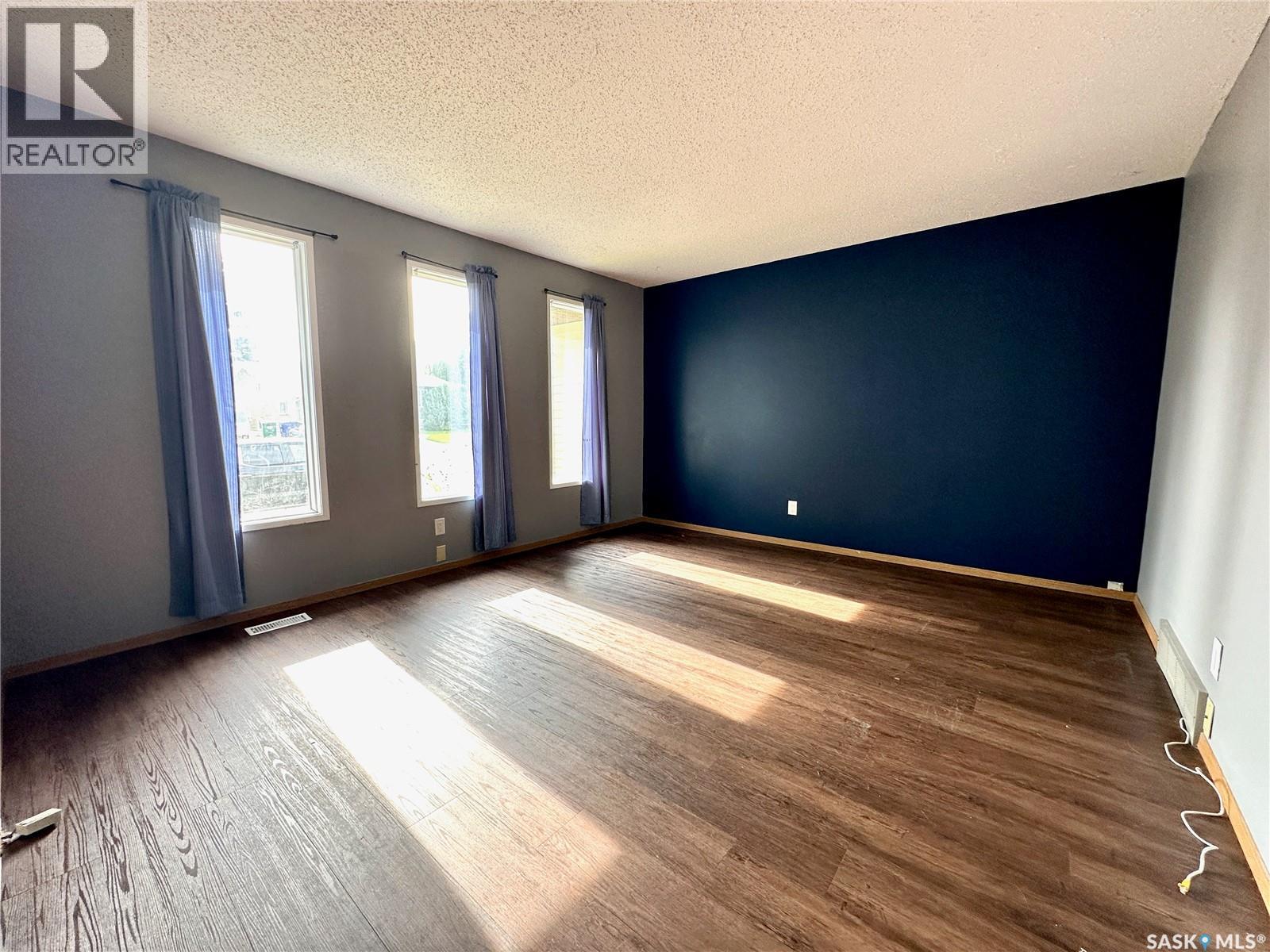 117 Stillwater Drive, Saskatoon, Saskatchewan  S7J 3N7 - Photo 4 - SK020015
