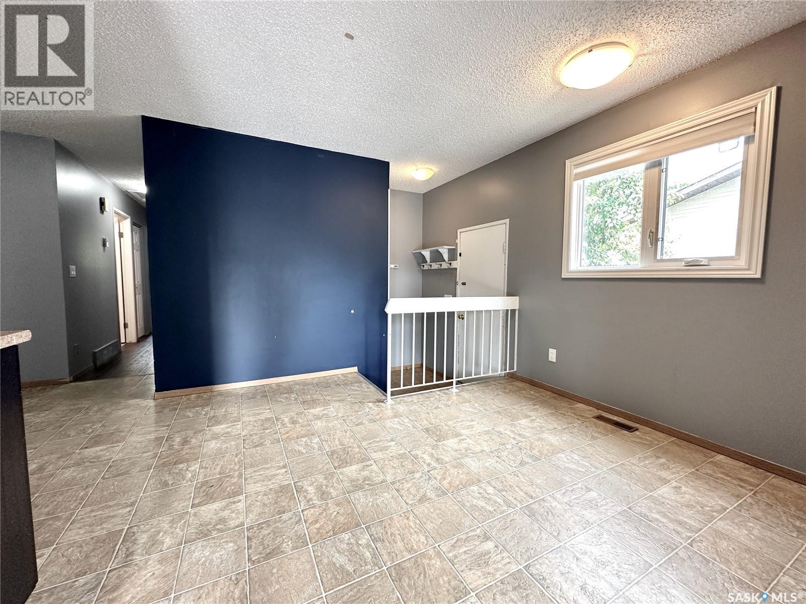 117 Stillwater Drive, Saskatoon, Saskatchewan  S7J 3N7 - Photo 5 - SK020015