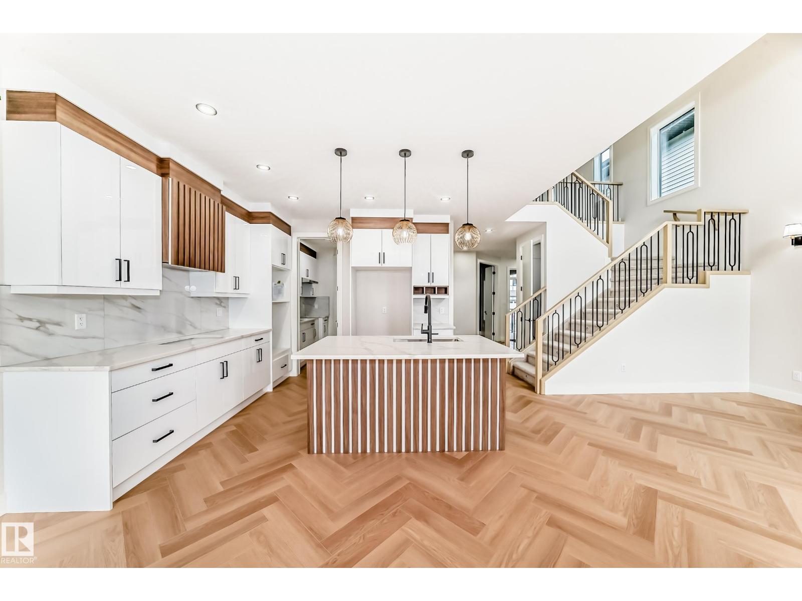 7224 Kiviaq Li Sw, Edmonton, Alberta  T6W 5R3 - Photo 7 - E4460603
