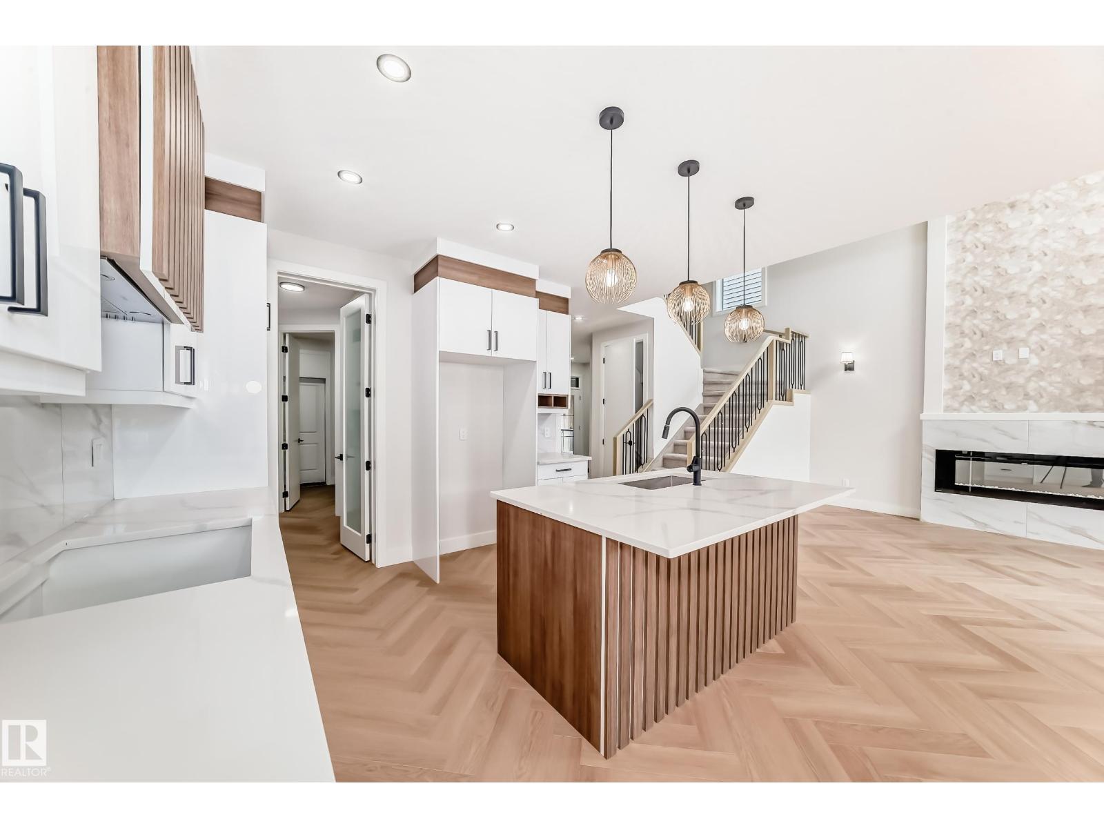 7224 Kiviaq Li Sw, Edmonton, Alberta  T6W 5R3 - Photo 8 - E4460603