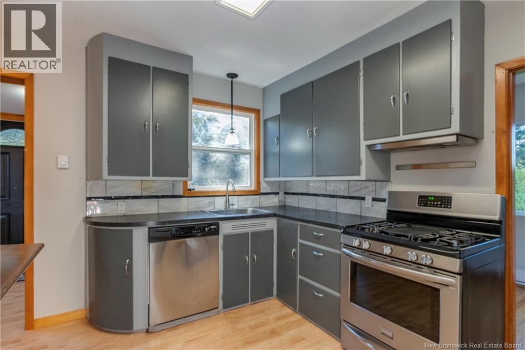 381 Caledonia Road, Moncton, New Brunswick  E1H 2E8 - Photo 17 - NB127866