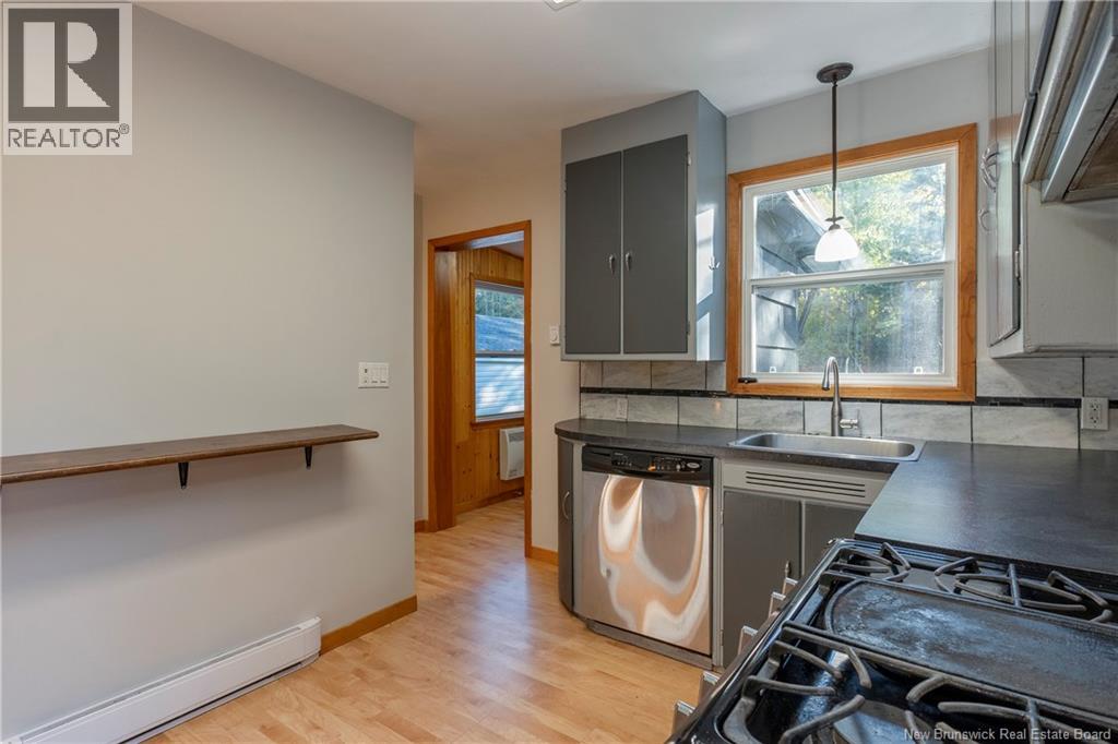 381 Caledonia Road, Moncton, New Brunswick  E1H 2E8 - Photo 19 - NB127866