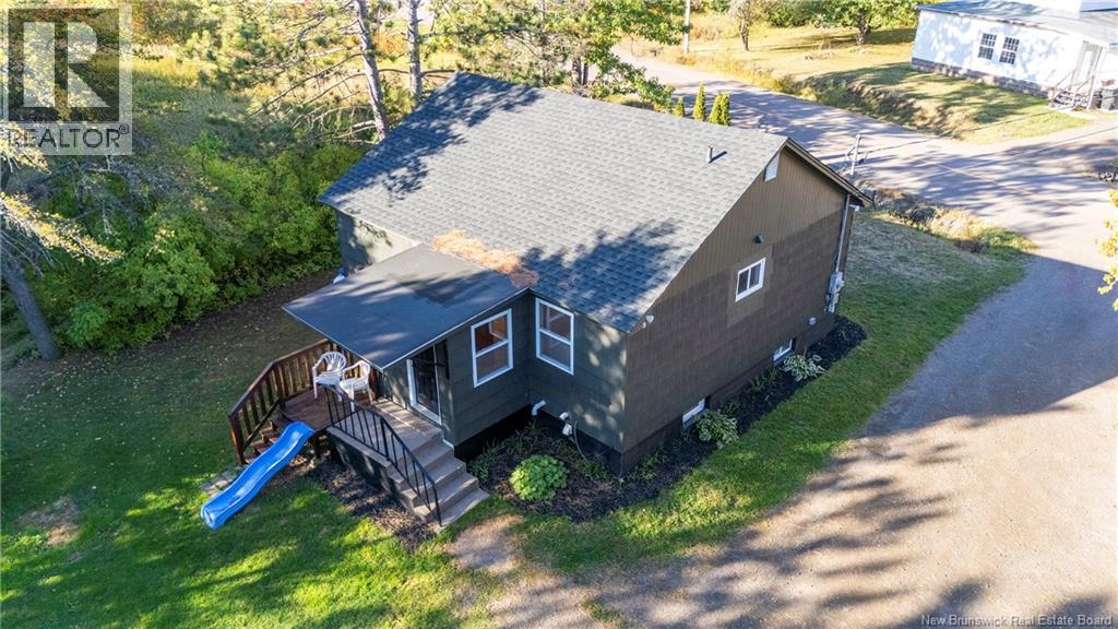 381 Caledonia Road, Moncton, New Brunswick  E1H 2E8 - Photo 3 - NB127866
