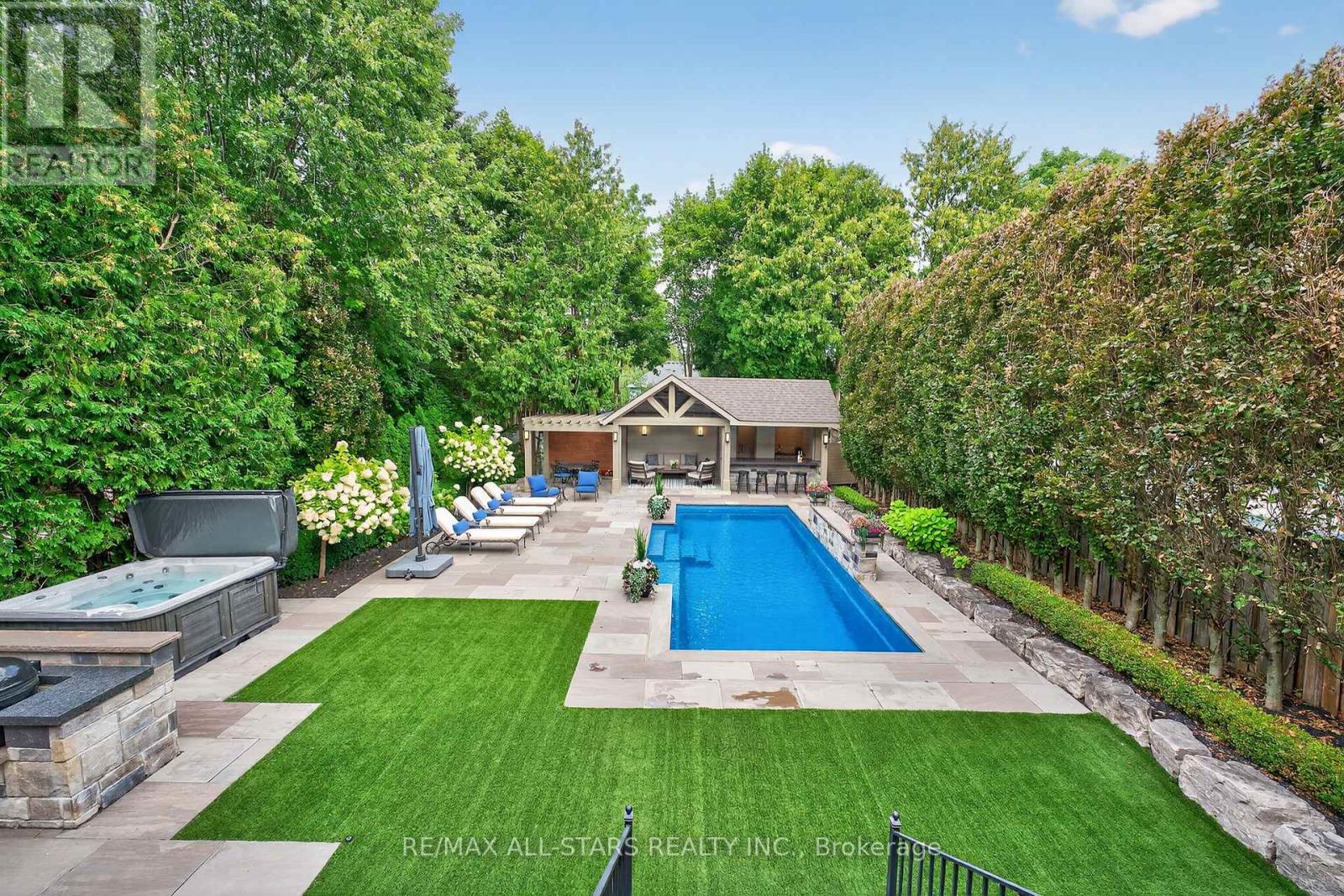 126 Hillview Road, Aurora (Aurora Village), Ontario  L4G 2M5 - Photo 42 - N12442132