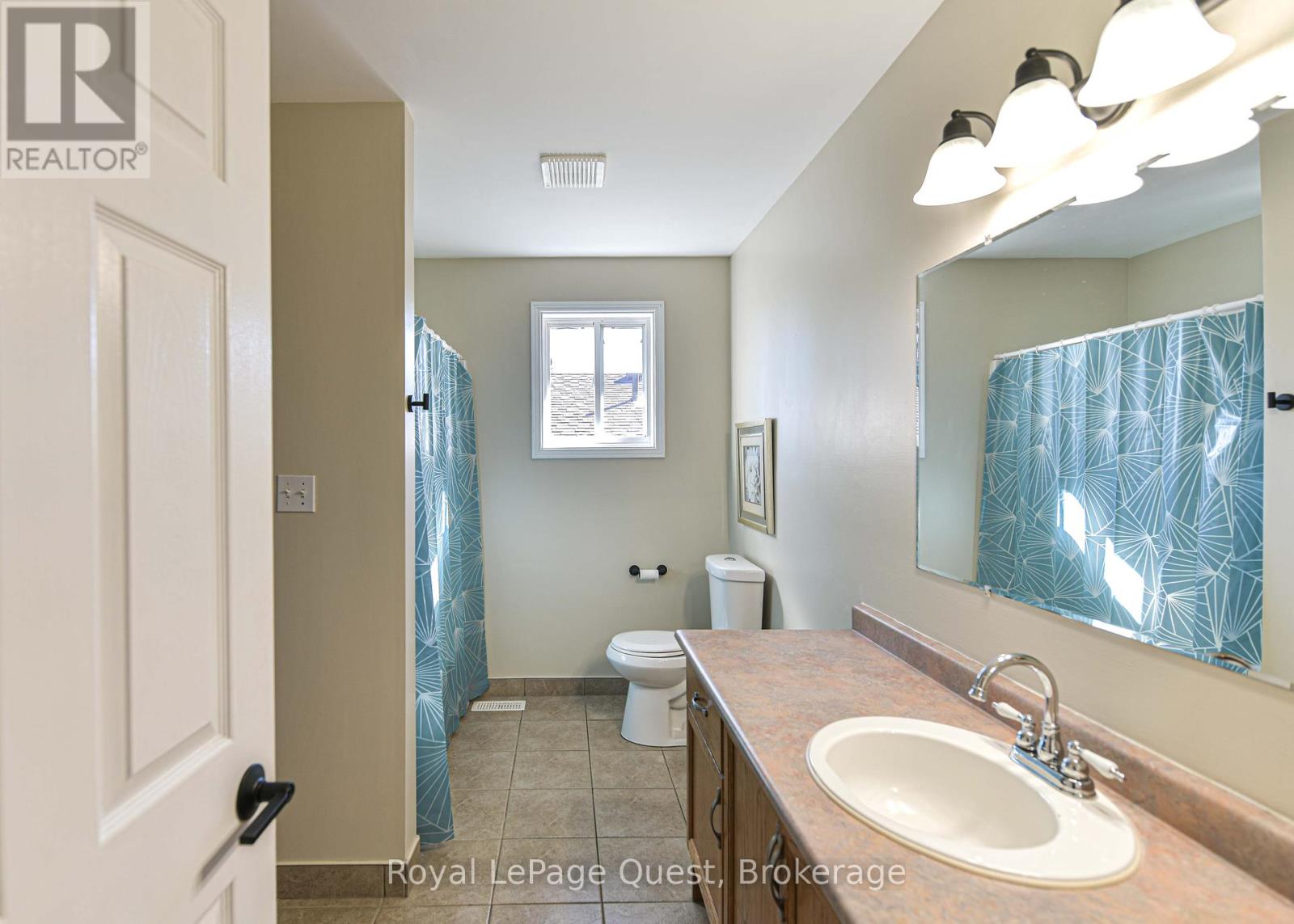 11 Goldie Drive, Orillia, Ontario  L3V 2M9 - Photo 15 - S12442168