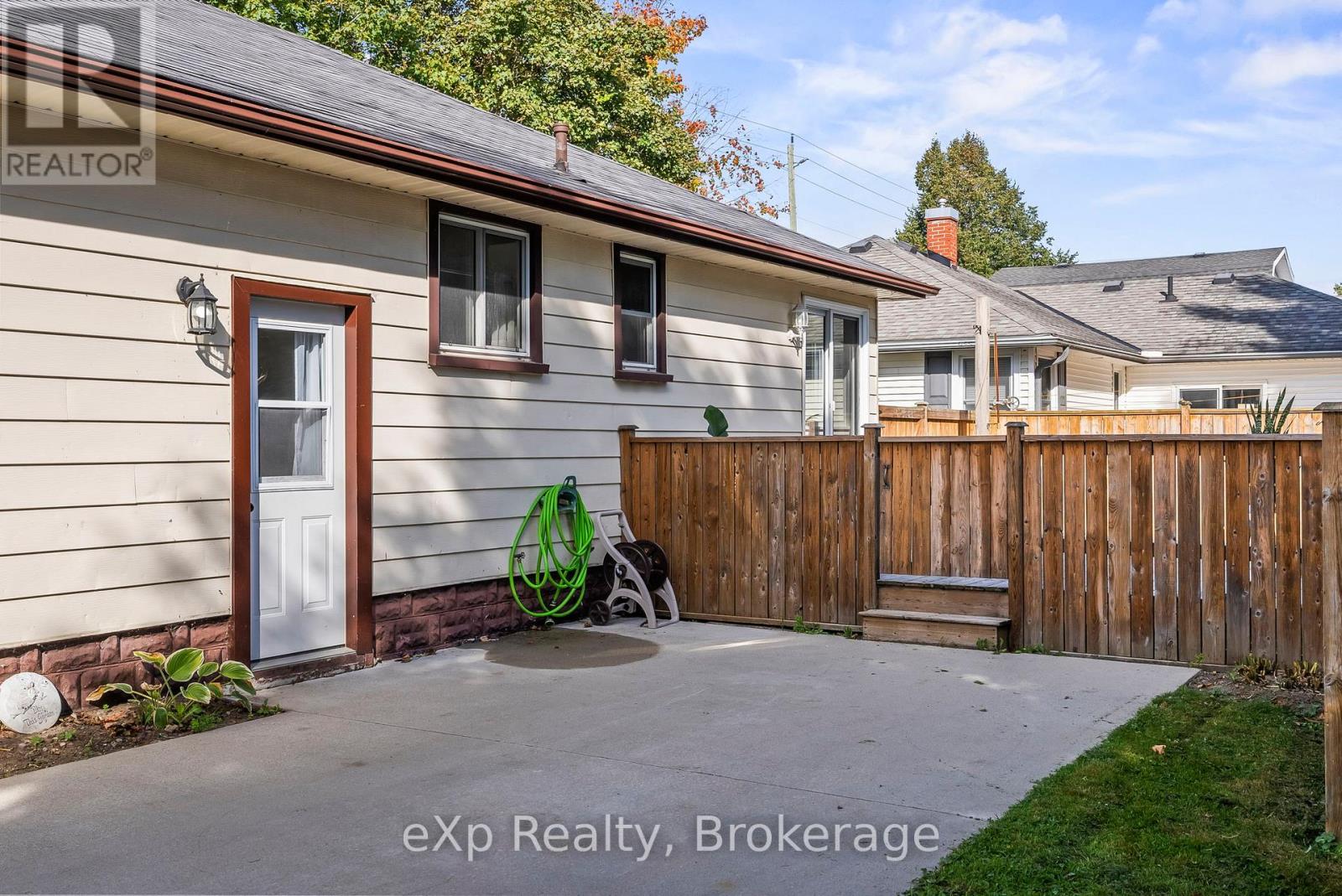 380 James Street, Wellington North, Ontario  N0G 2L3 - Photo 30 - X12442162