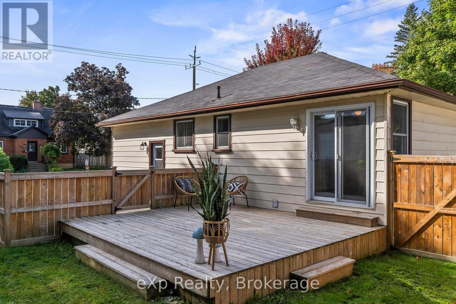 380 James Street, Wellington North, Ontario  N0G 2L3 - Photo 32 - X12442162