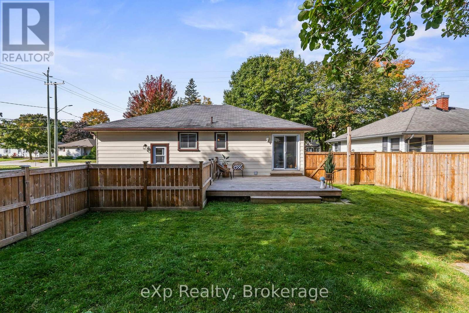 380 James Street, Wellington North, Ontario  N0G 2L3 - Photo 35 - X12442162