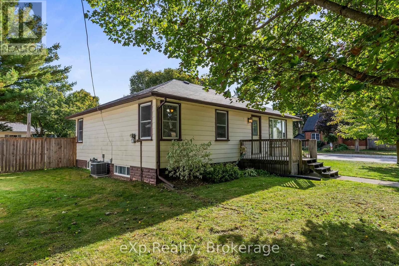 380 James Street, Wellington North, Ontario  N0G 2L3 - Photo 4 - X12442162
