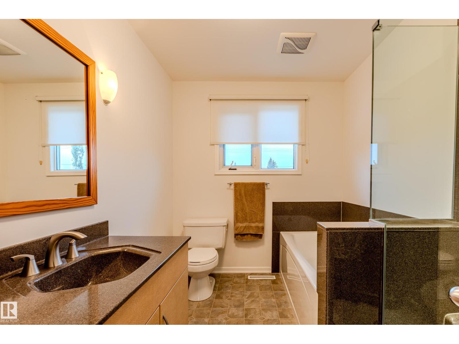 9815 68 St Nw, Edmonton, Alberta  T6A 2S4 - Photo 29 - E4460597