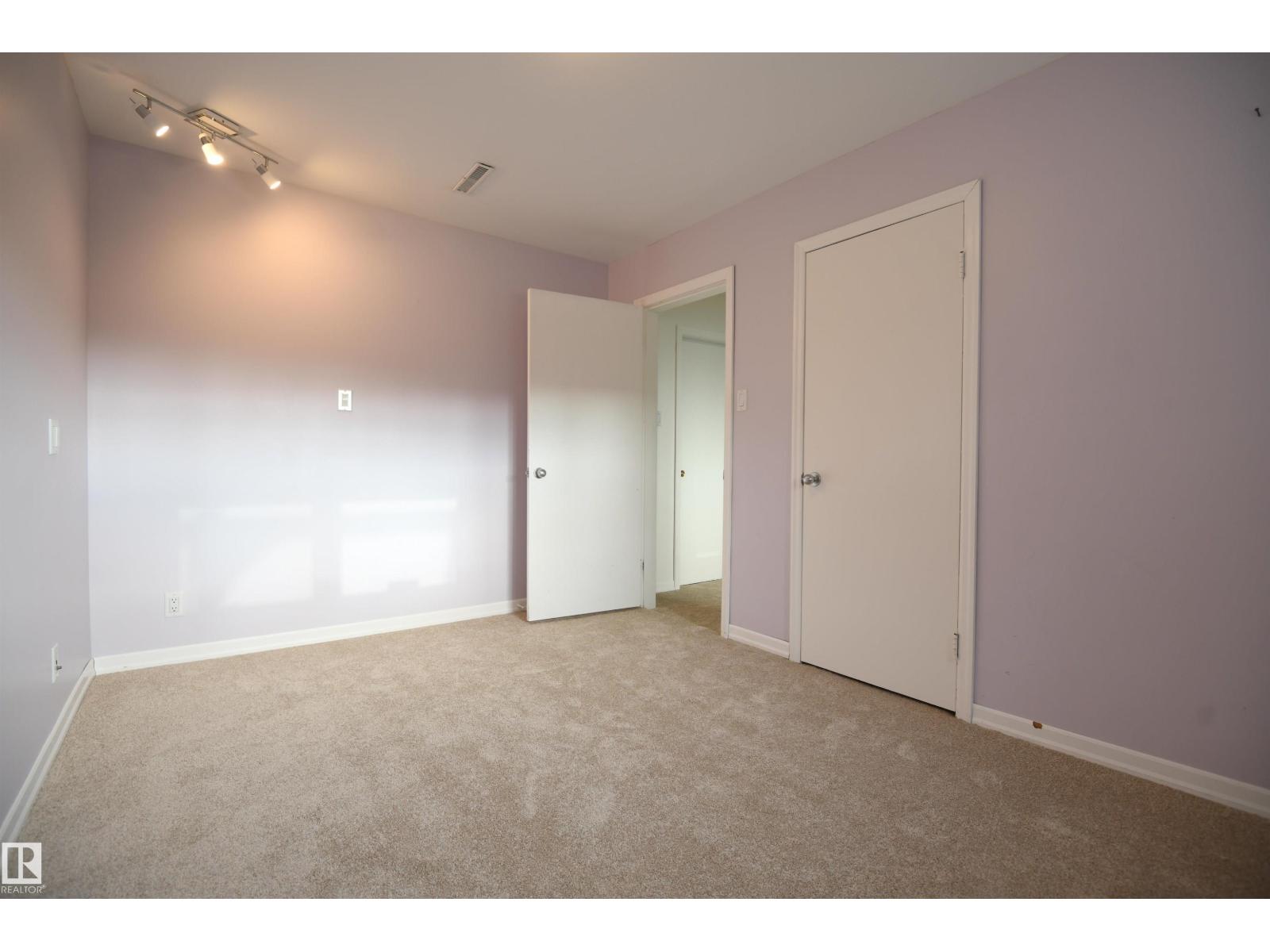 9815 68 St Nw, Edmonton, Alberta  T6A 2S4 - Photo 32 - E4460597