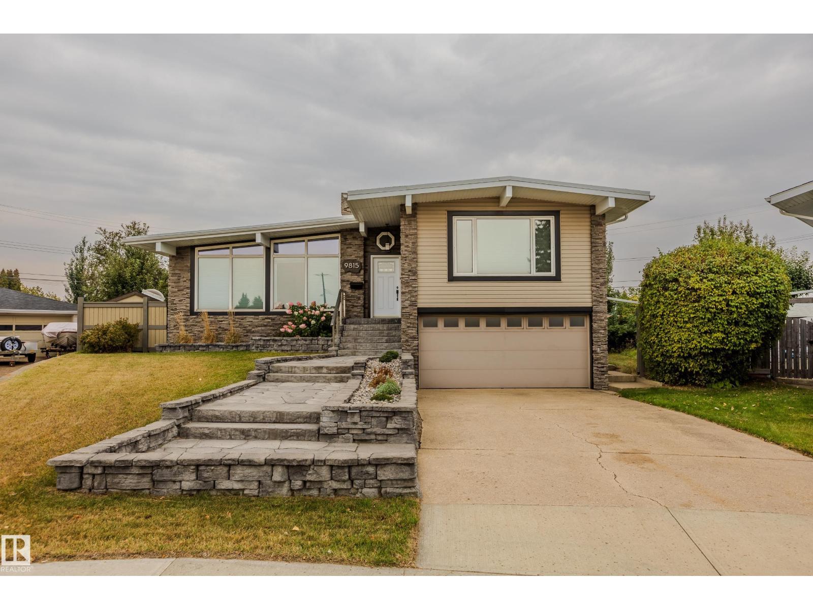 9815 68 ST NW, Edmonton, Alberta