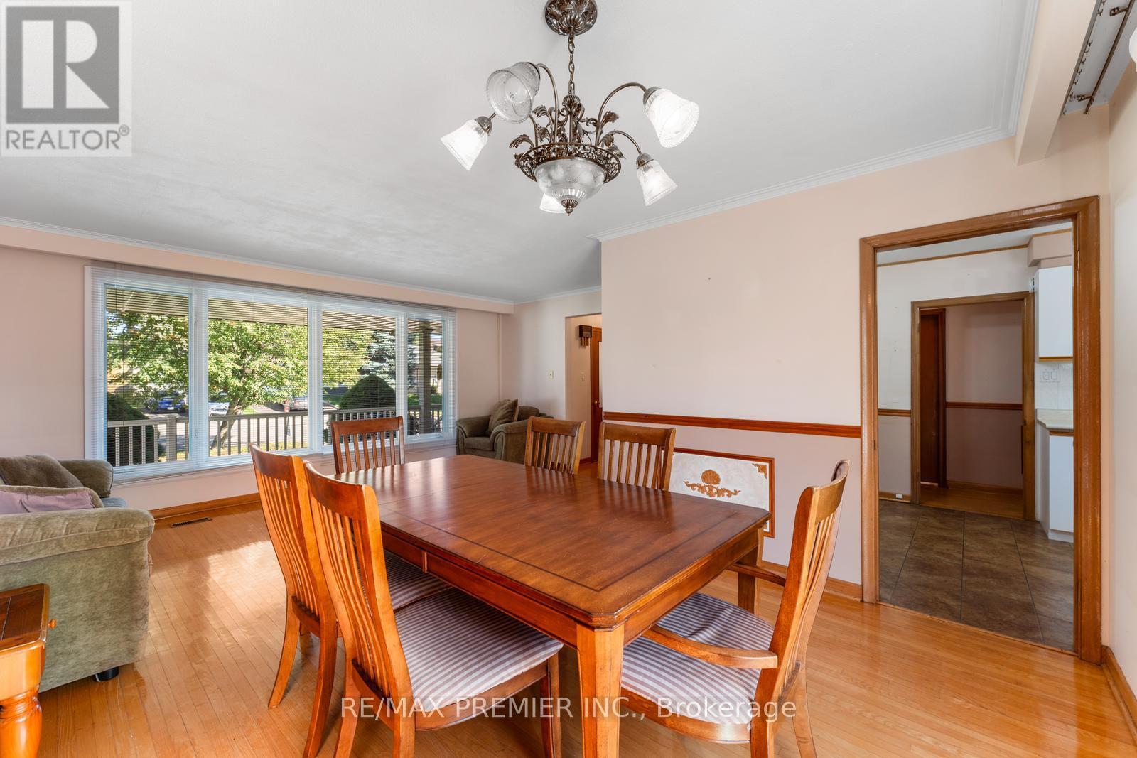 219 La Rose Avenue, Toronto, Ontario  M9P 1B6 - Photo 17 - W12438089