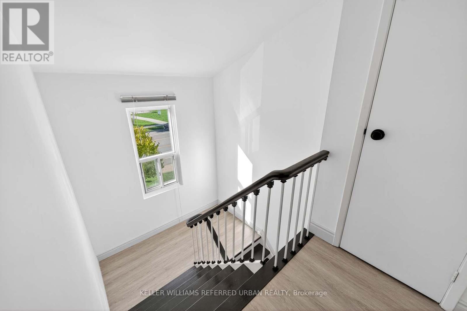 19 - 1050 Shawnmarr Road, Mississauga, Ontario  L5H 3V1 - Photo 18 - W12442144