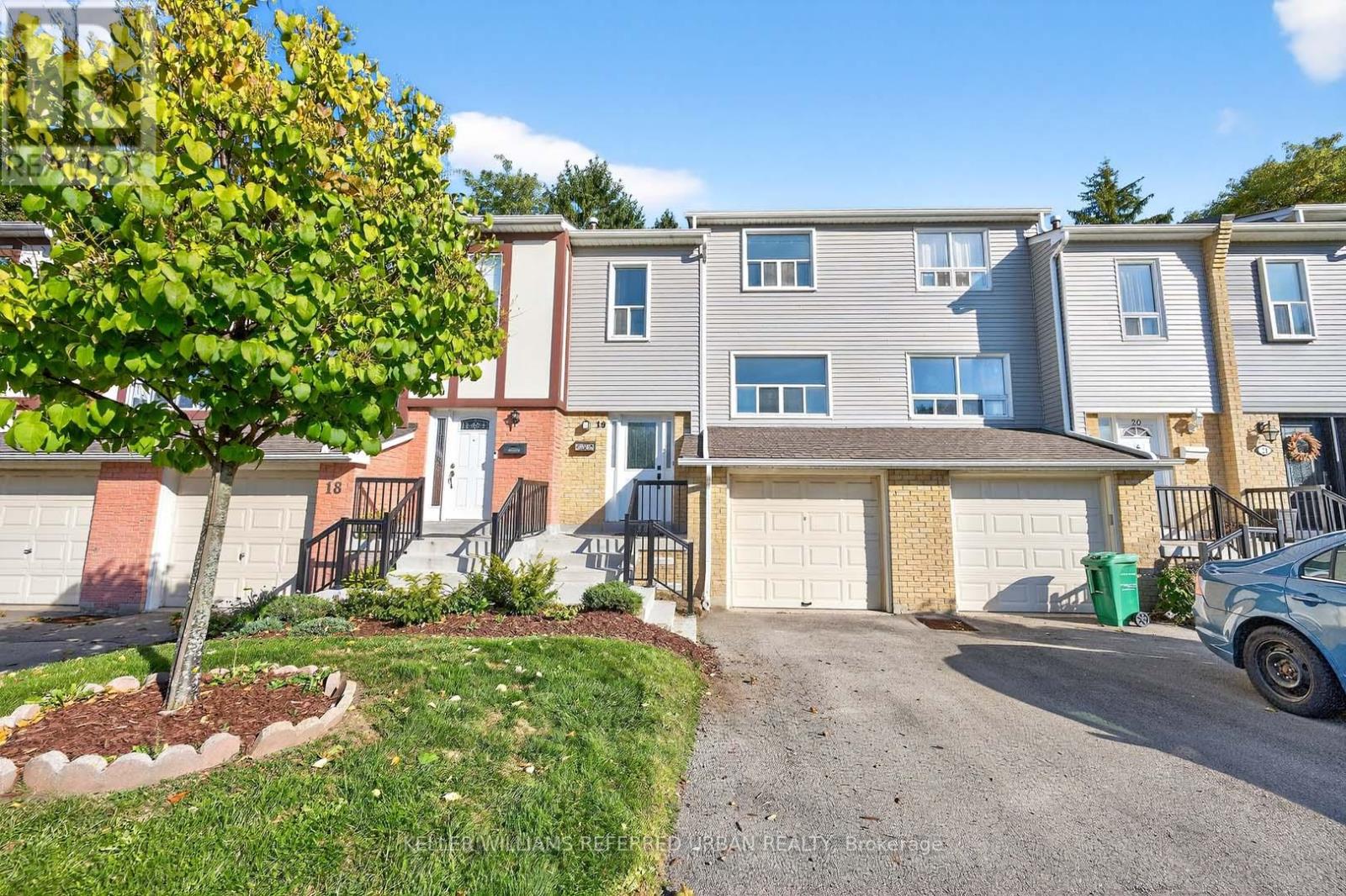 19 - 1050 Shawnmarr Road, Mississauga, Ontario  L5H 3V1 - Photo 2 - W12442144