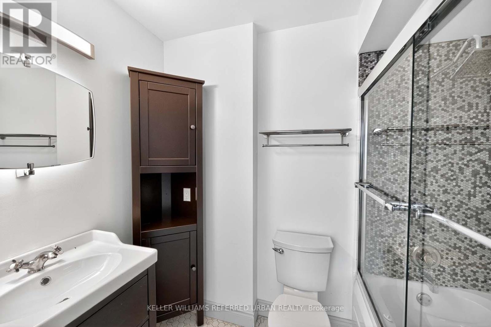 19 - 1050 Shawnmarr Road, Mississauga, Ontario  L5H 3V1 - Photo 26 - W12442144