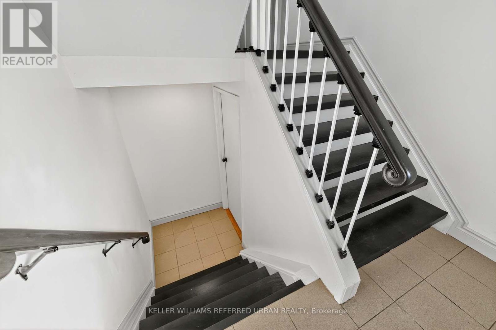 19 - 1050 Shawnmarr Road, Mississauga, Ontario  L5H 3V1 - Photo 28 - W12442144