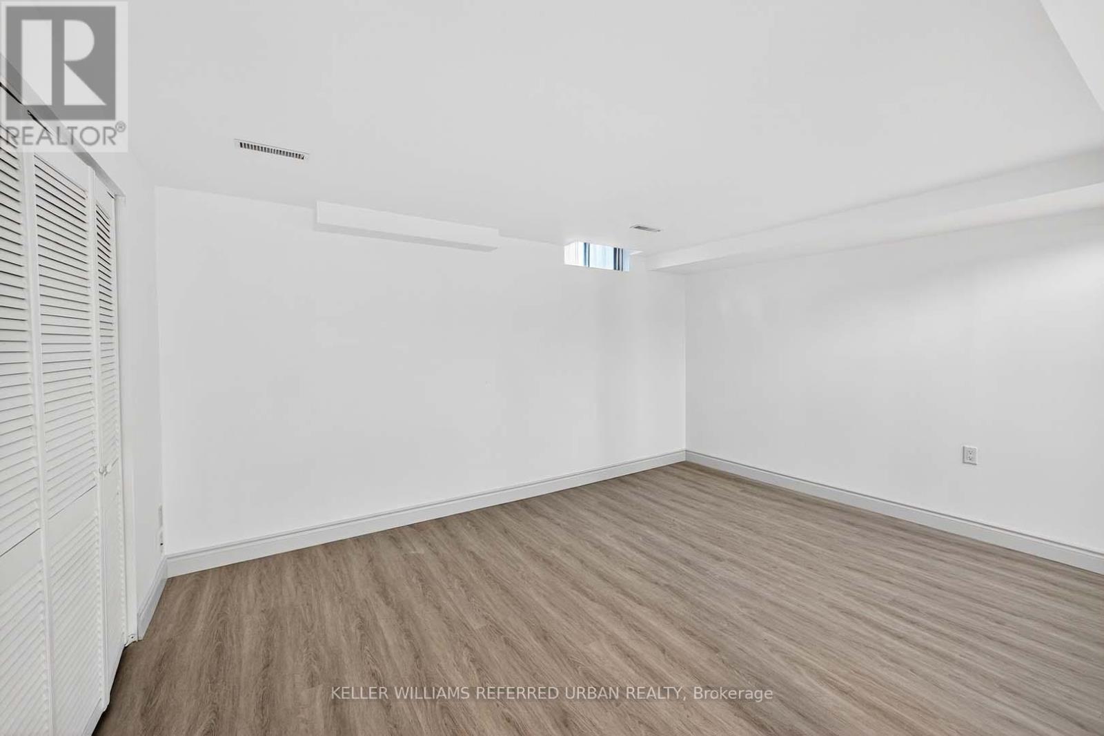 19 - 1050 Shawnmarr Road, Mississauga, Ontario  L5H 3V1 - Photo 30 - W12442144