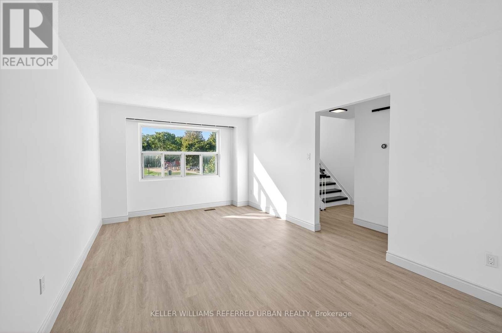 19 - 1050 Shawnmarr Road, Mississauga, Ontario  L5H 3V1 - Photo 5 - W12442144