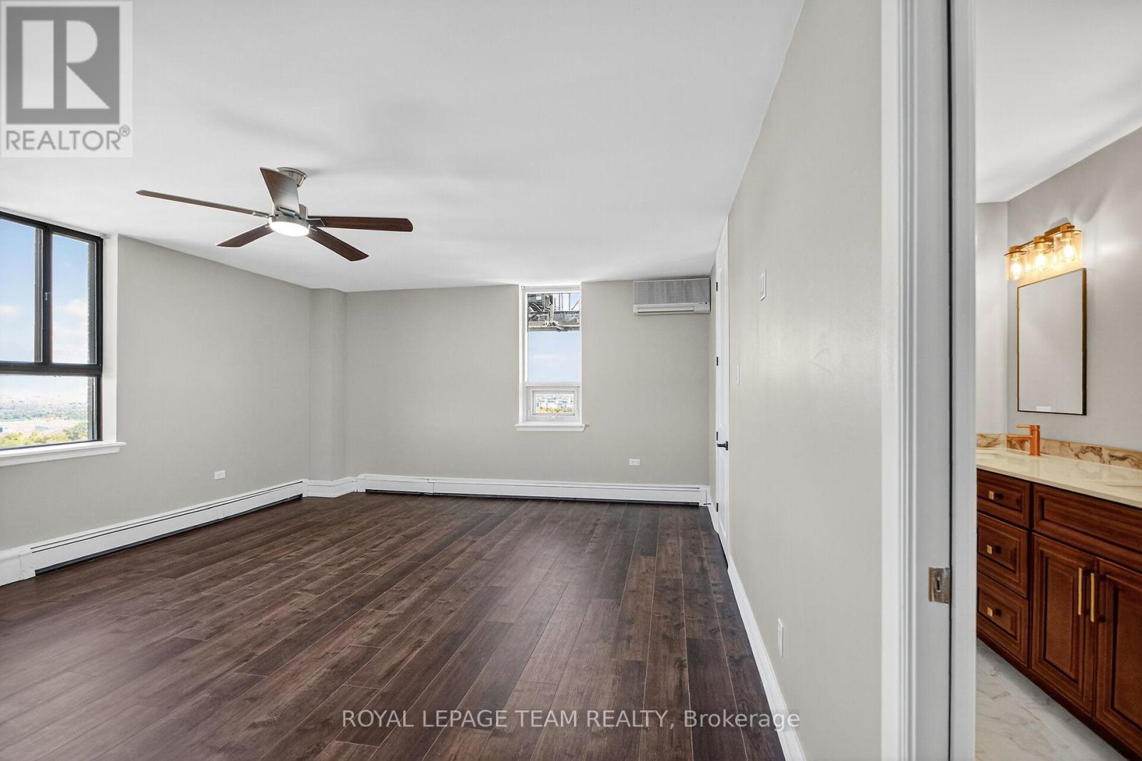 2509/2510 - 515 St Laurent Boulevard, Ottawa, Ontario  K1K 3X5 - Photo 18 - X12442157