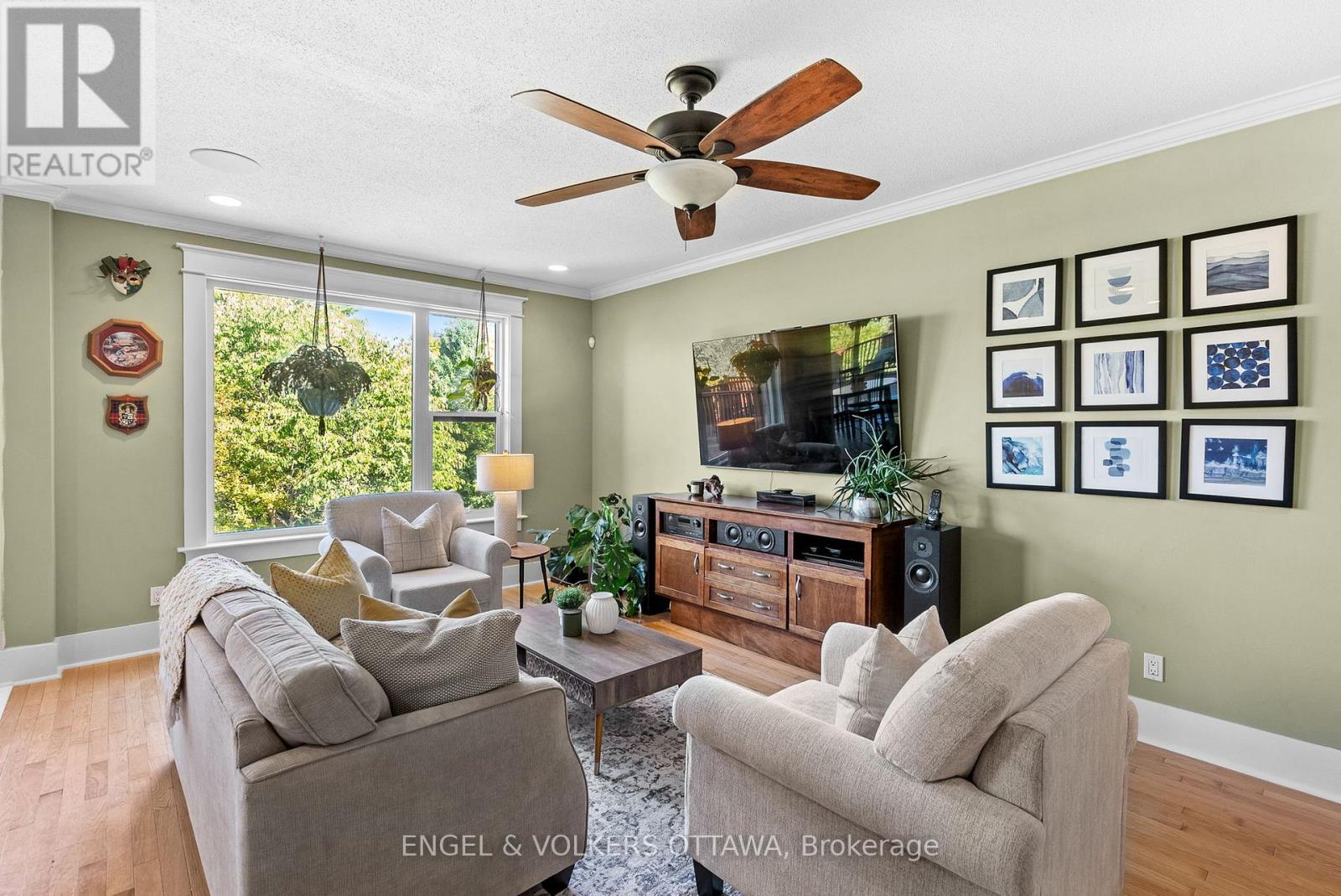 2139 Blue Willow Crescent, Ottawa, Ontario  K1W 1K5 - Photo 16 - X12442174