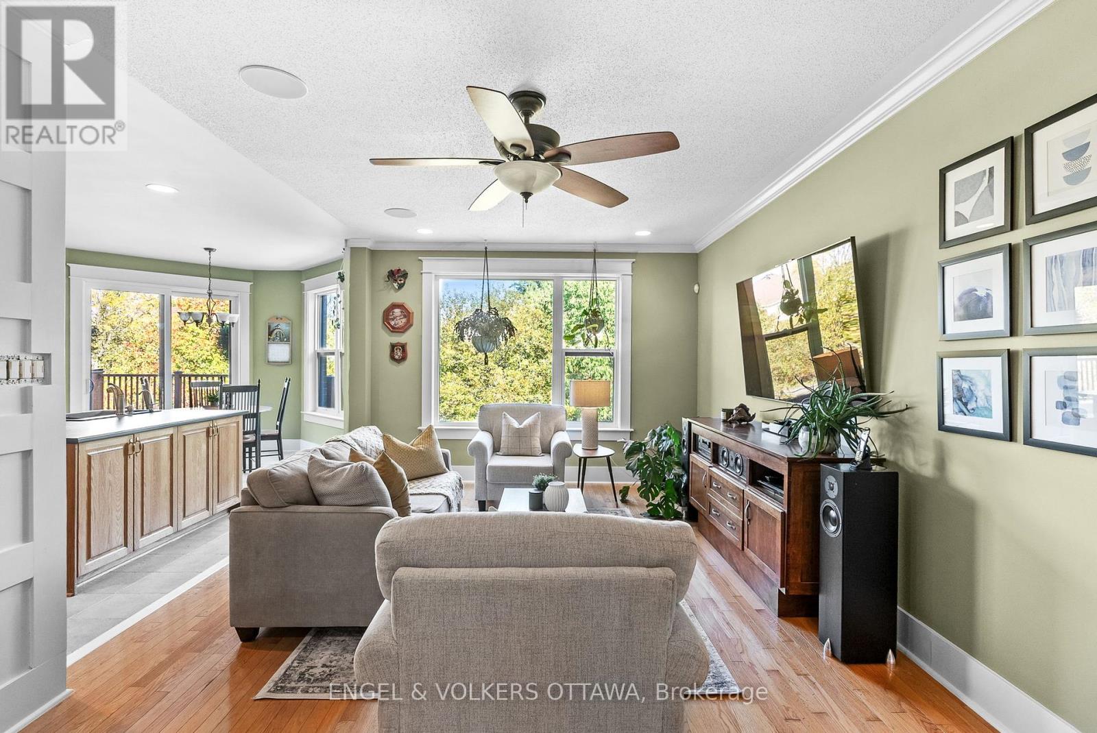 2139 Blue Willow Crescent, Ottawa, Ontario  K1W 1K5 - Photo 17 - X12442174