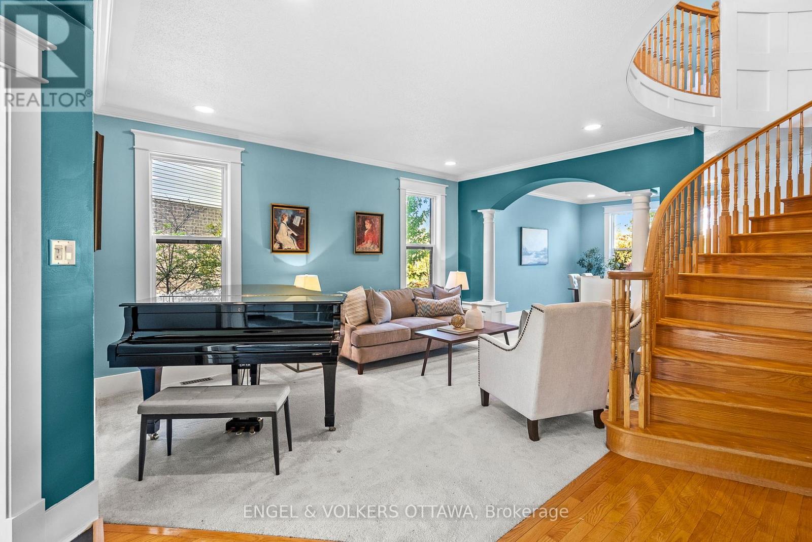 2139 Blue Willow Crescent, Ottawa, Ontario  K1W 1K5 - Photo 5 - X12442174