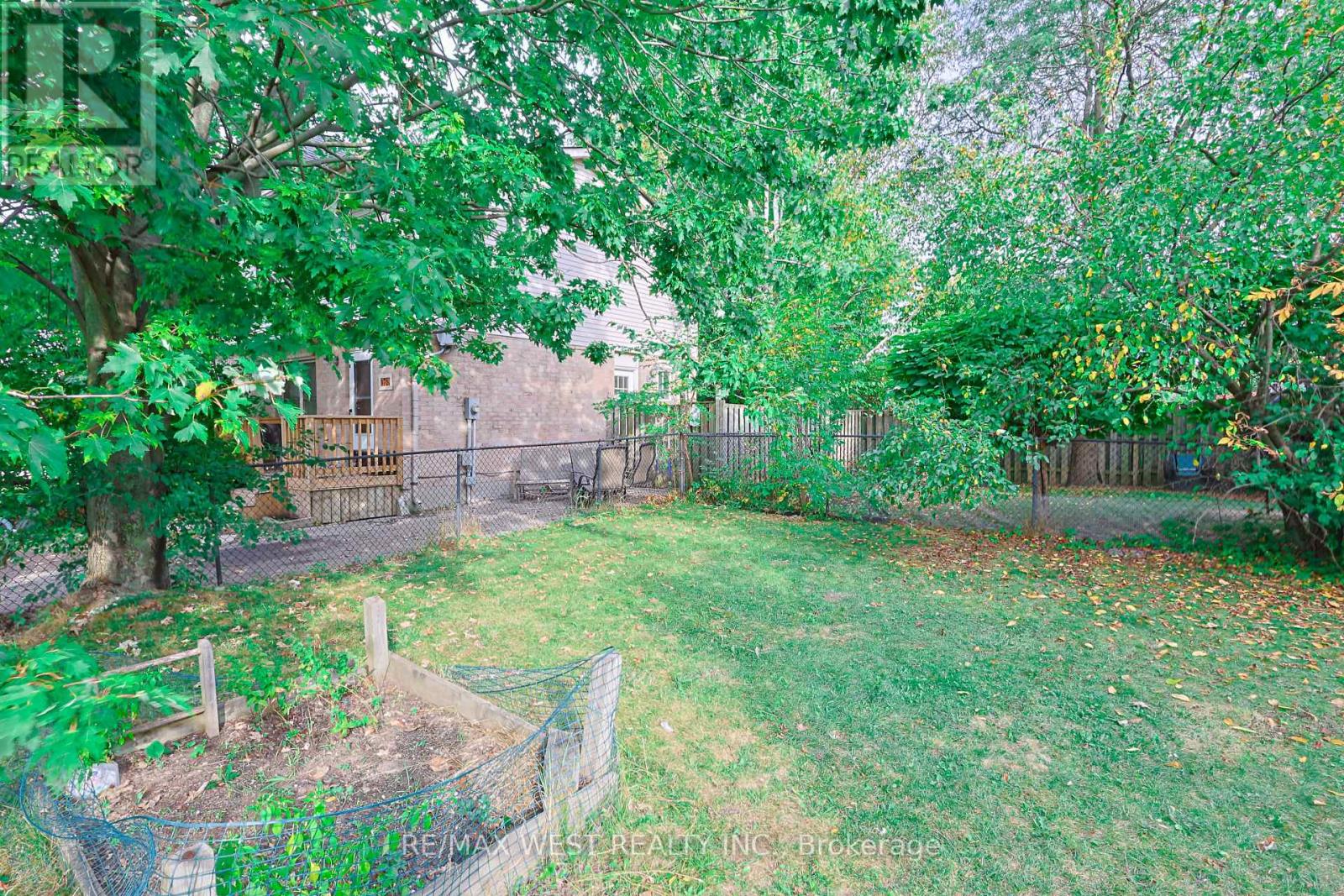 300 Crawford Street, London South (South Q), Ontario  N6C 5N6 - Photo 31 - X12442126