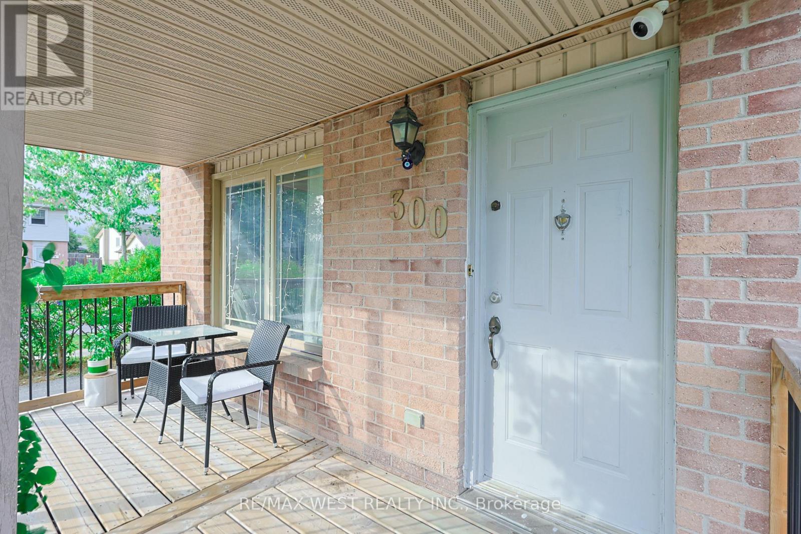 300 Crawford Street, London South (South Q), Ontario  N6C 5N6 - Photo 34 - X12442126