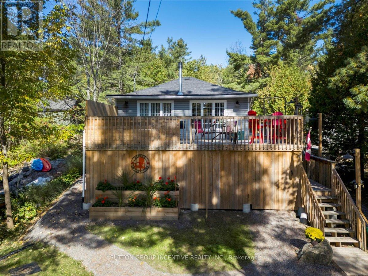 1169 North Kahshe Lake Road, Gravenhurst (Morrison), Ontario  P0E 1G0 - Photo 1 - X12442127
